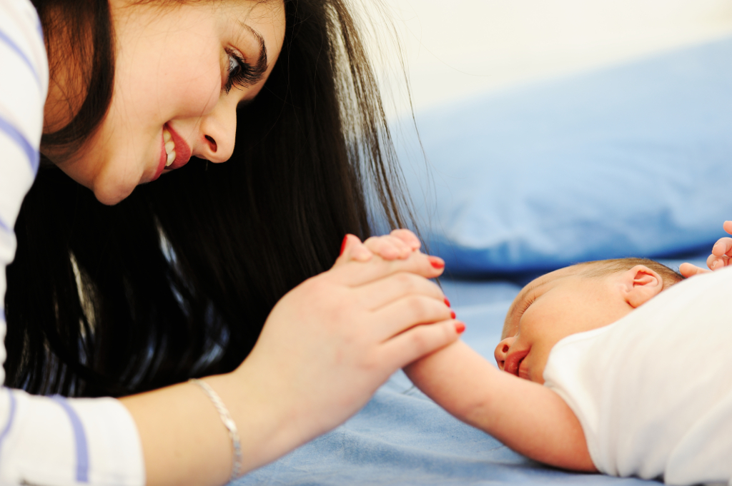 Develop A Bond With Your New Baby